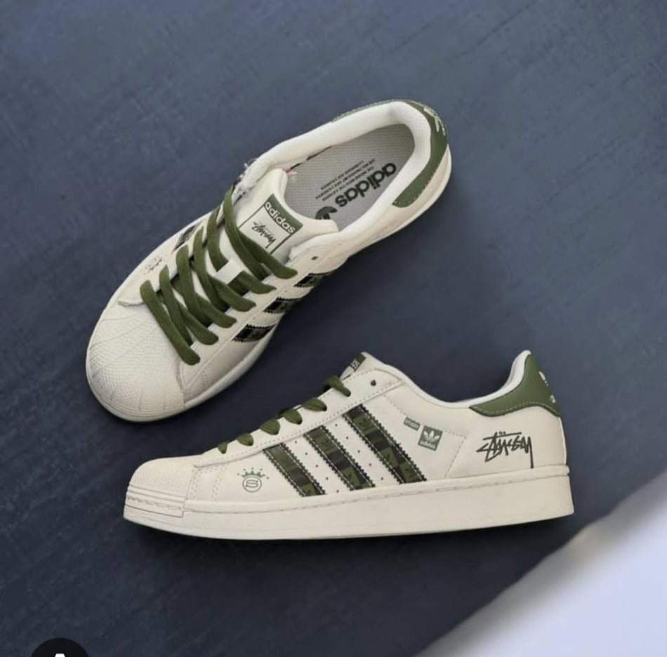 Superstar Stussy
